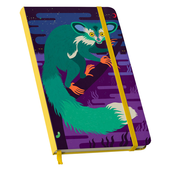 Taccuino Aye-aye dell'album Taccuini selvatici di Silvia Mauri: copertina soft touch in 8 colori, con chiusura e segnalibro coordinati