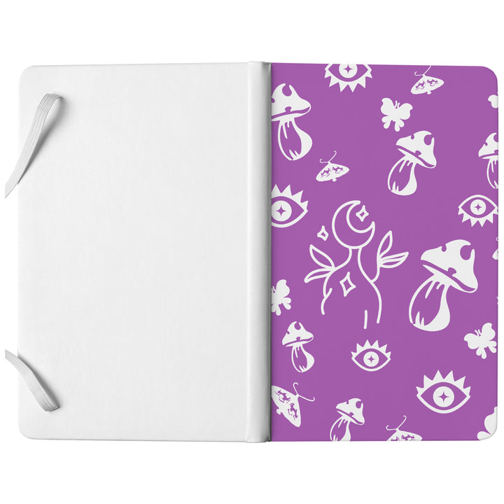 Taccuino Goth 2 dell'album Witchy Wonder di WonderValy: copertina soft touch in 8 colori, con chiusura e segnalibro coordinati