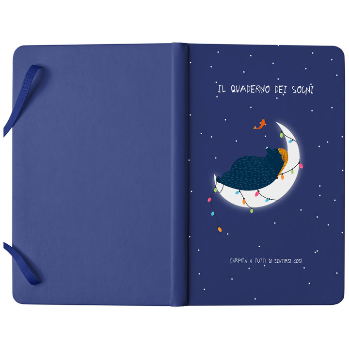 Taccuino Il quaderno dei sogni dell'album Taccuini a tutti di Carpita A Tutti: copertina soft touch in 8 colori, con chiusura e segnalibro coordinati
